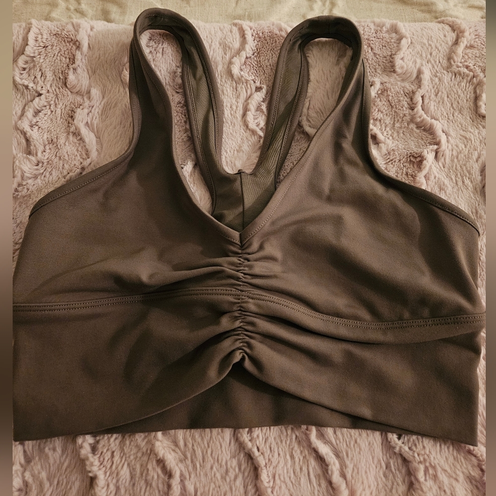 Alo Wild Thing Sports Bra Medium Olive Green